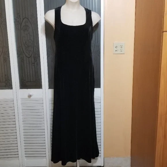 Dave & Johnny | Dresses | Dave Johnny Ladies Beautiful Back Embroidered Beaded  Black Dress | Poshmark